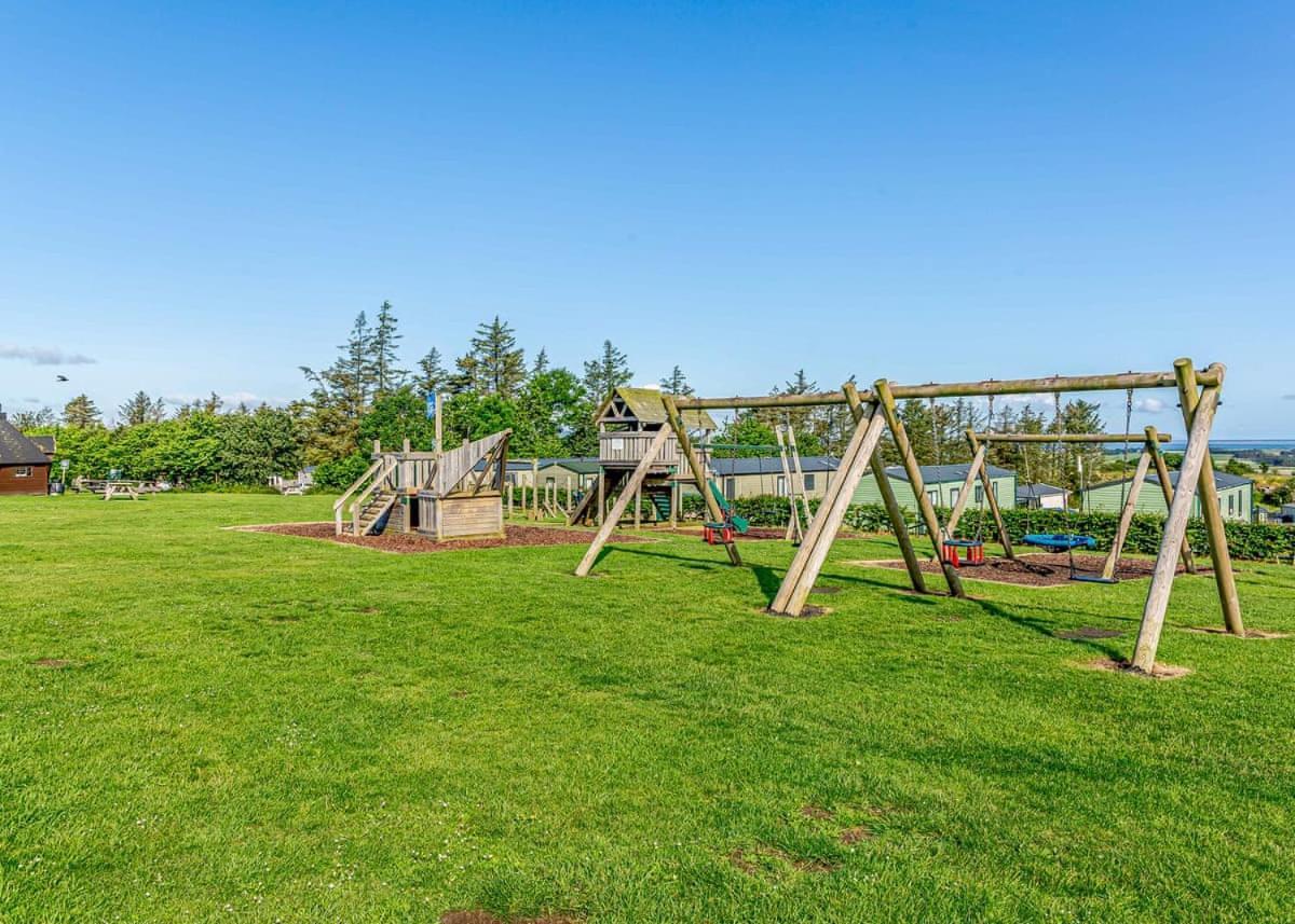 Waren Caravan Park Bamburgh Exterior foto