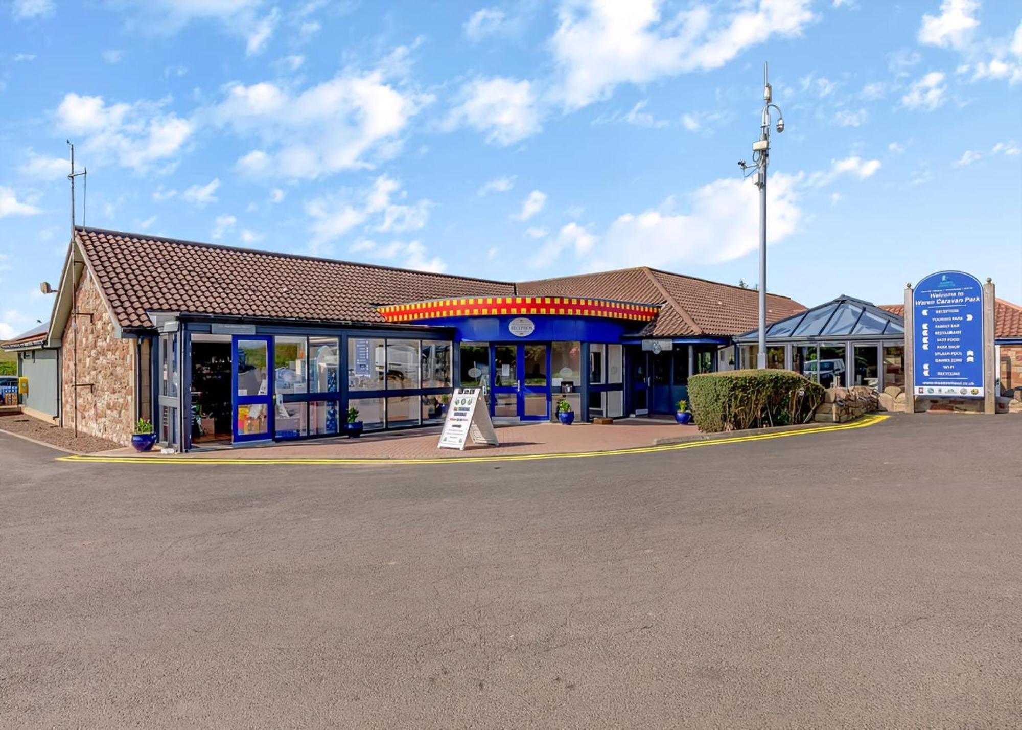 Waren Caravan Park Bamburgh Exterior foto